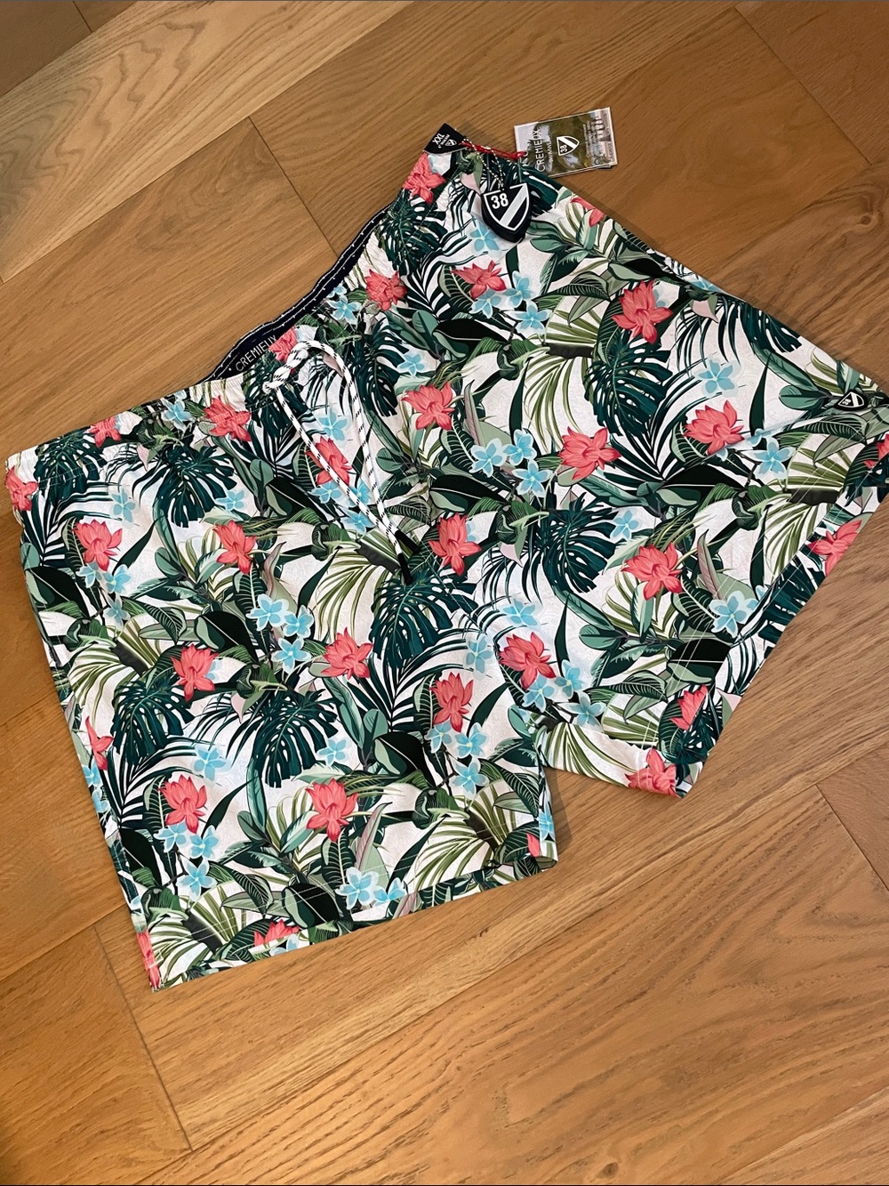 CREMIEUX Tropical Print Swim Trunks Size XXL, NWT
